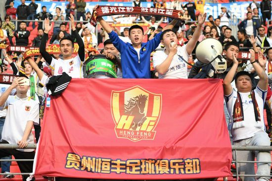 这位年仅16岁的小将是勒阿弗尔U19的首发中场，他经常因为进攻、技术和力量受到关注。
